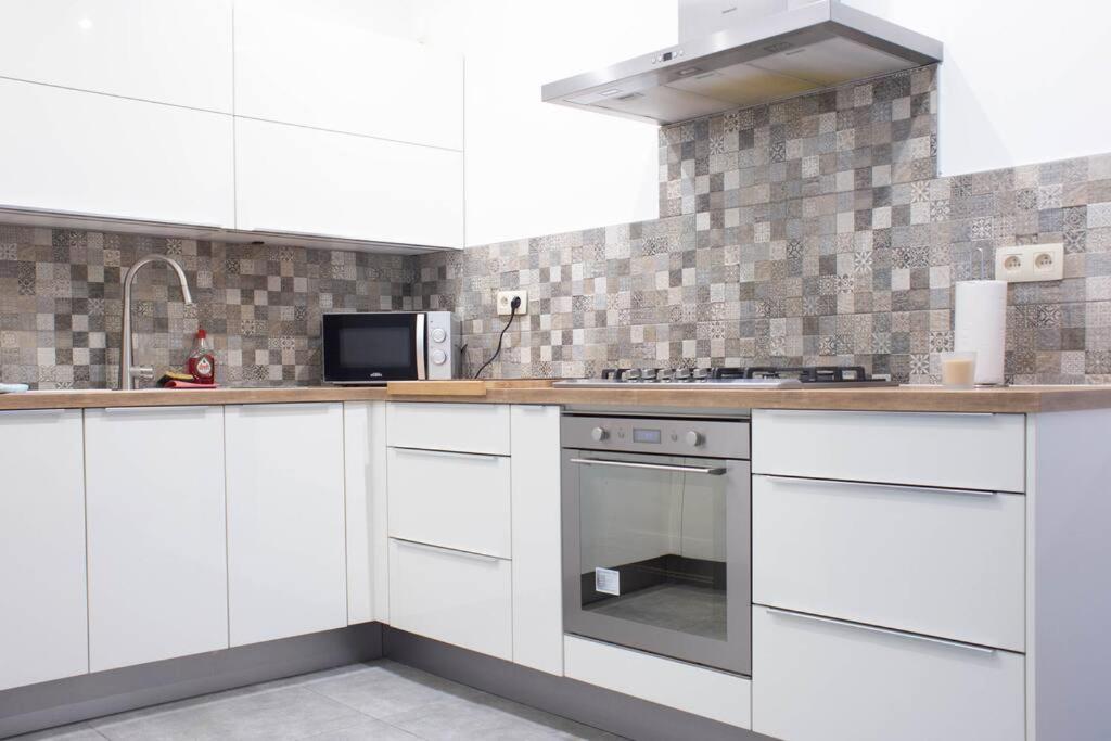 Maison 3 Chambres Proximite Aeroport Et Grand Axes Charleroi Eksteriør bilde