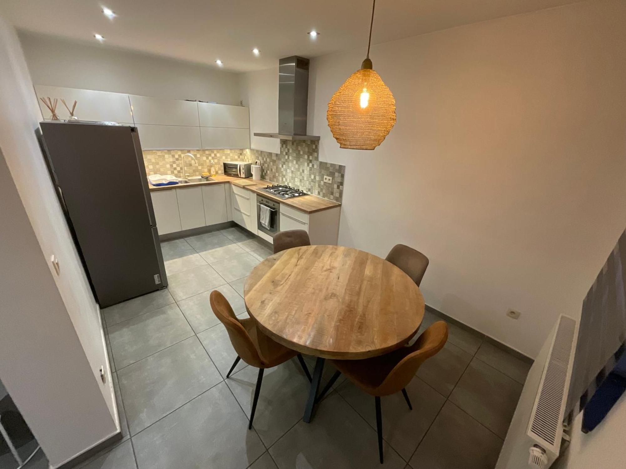 Maison 3 Chambres Proximite Aeroport Et Grand Axes Charleroi Eksteriør bilde